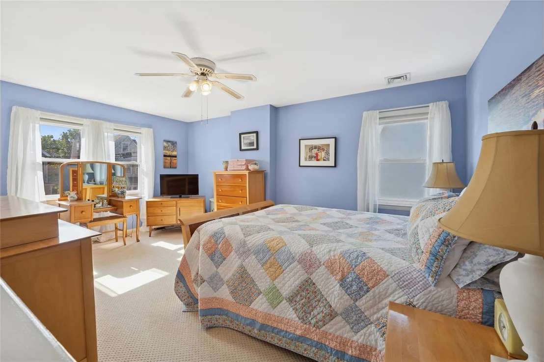 Photo of 219 Third Avenue