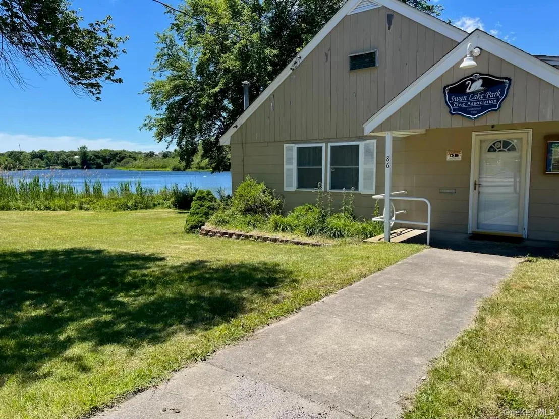 Photo of 208 Lake Drive