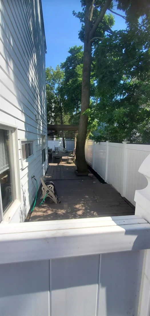Photo of 30 Chestnut Circle