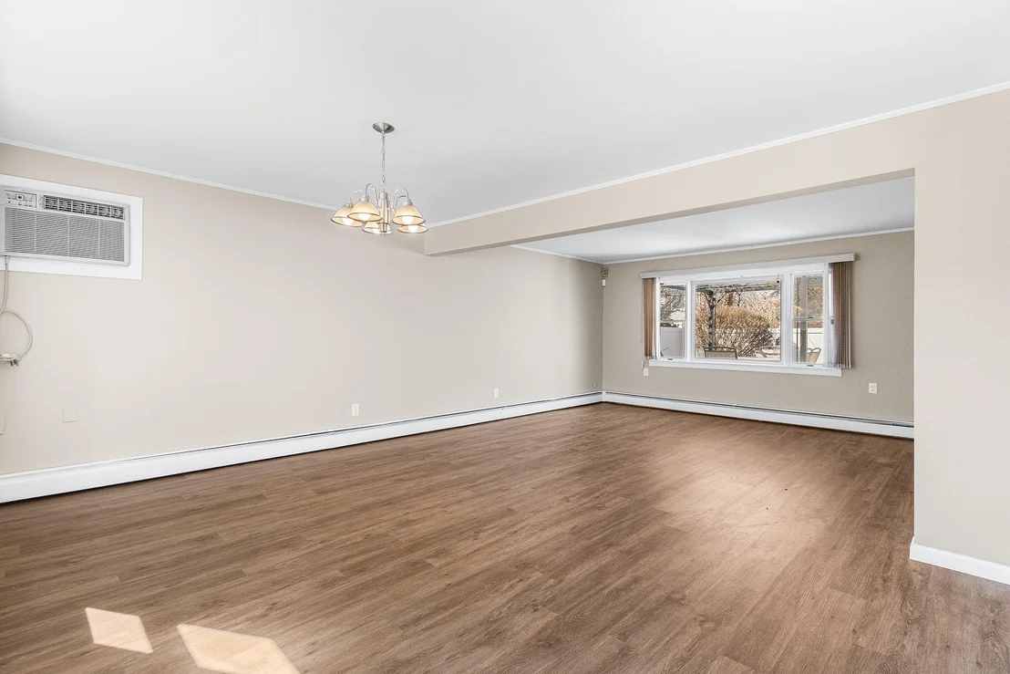 Photo of 84 Ridge Lane