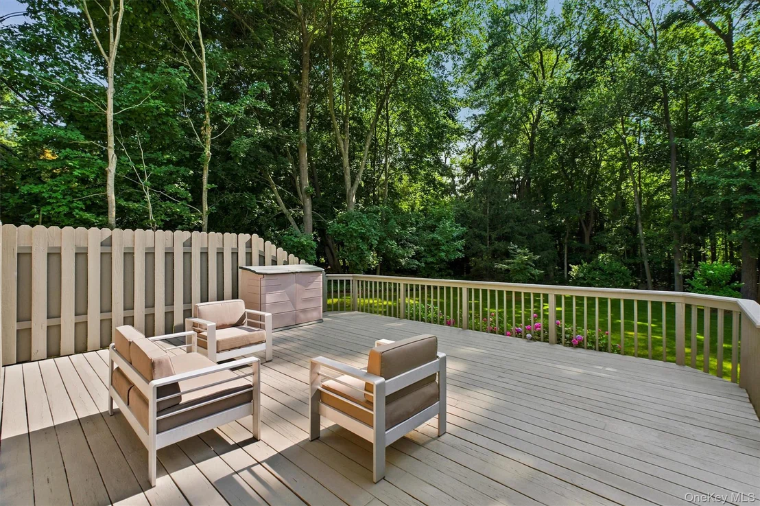 Photo of 259 Peaceable Hill Road