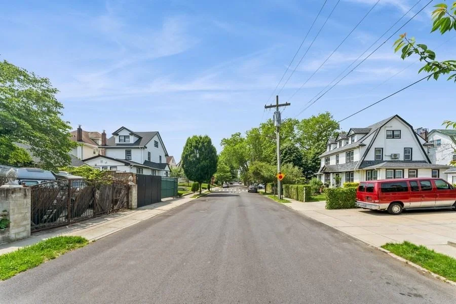 Photo of 18902 114th Drive
