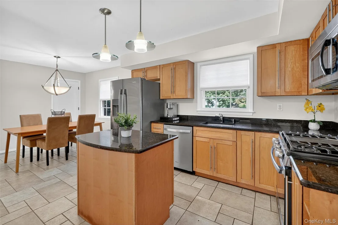 Photo of 37 Continental Drive