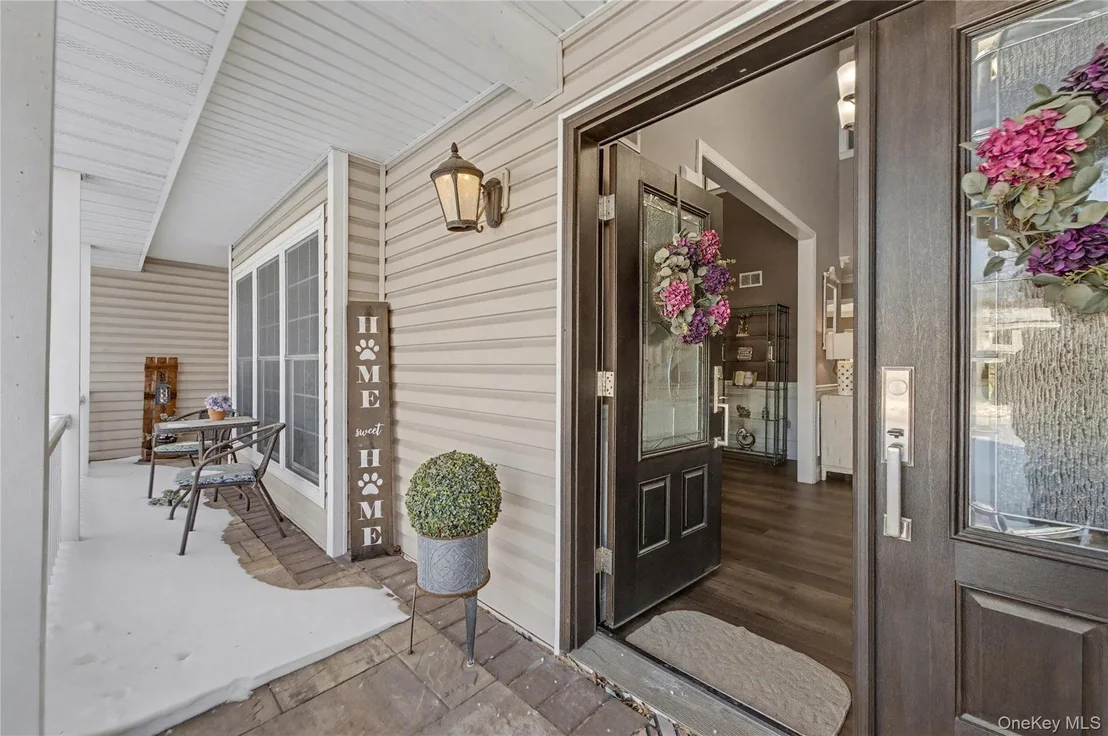 Photo of 8 Paddock Drive