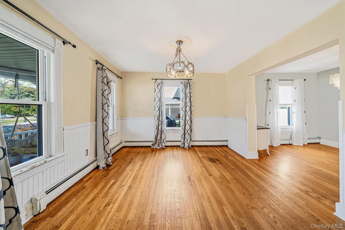 Photo of 219 North Ocean Avenue