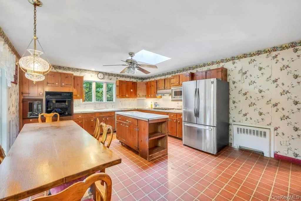 Photo of 89 Van Brunt Manor Road