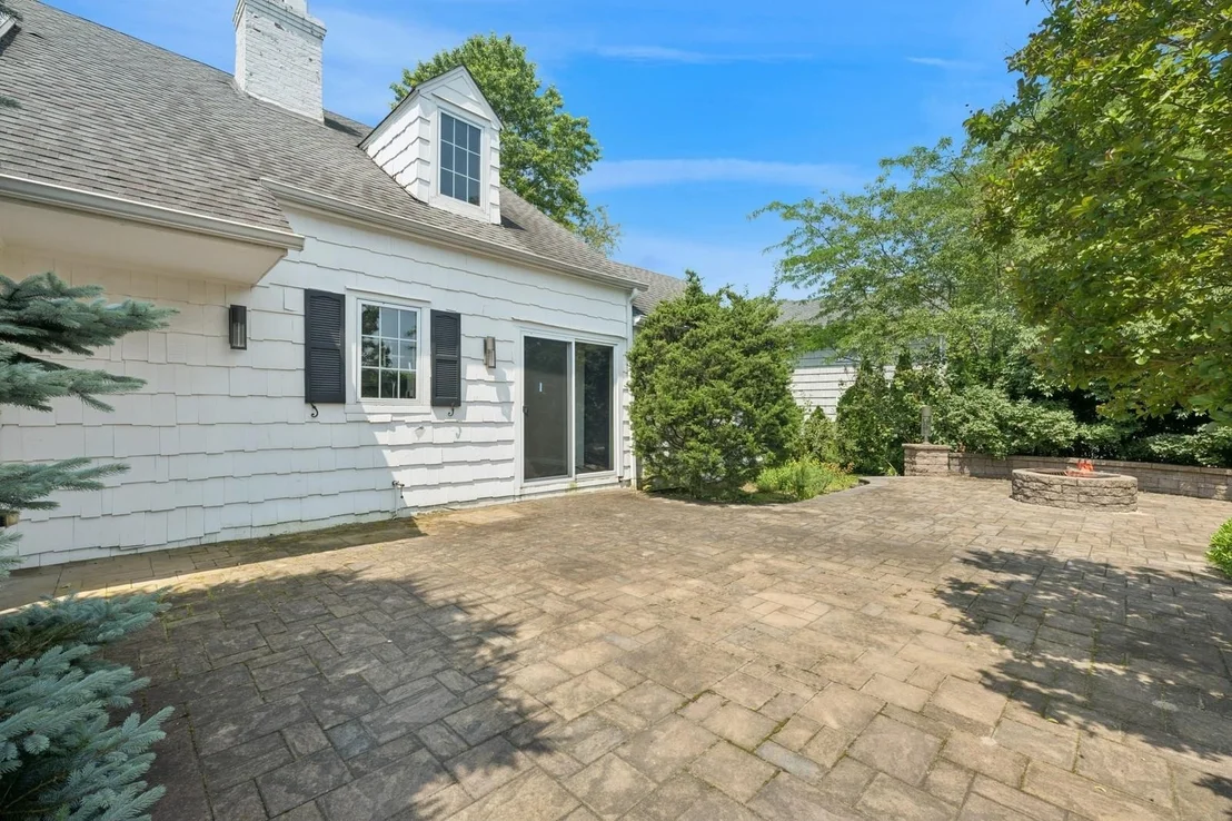 Photo of 1250 Harbor Road