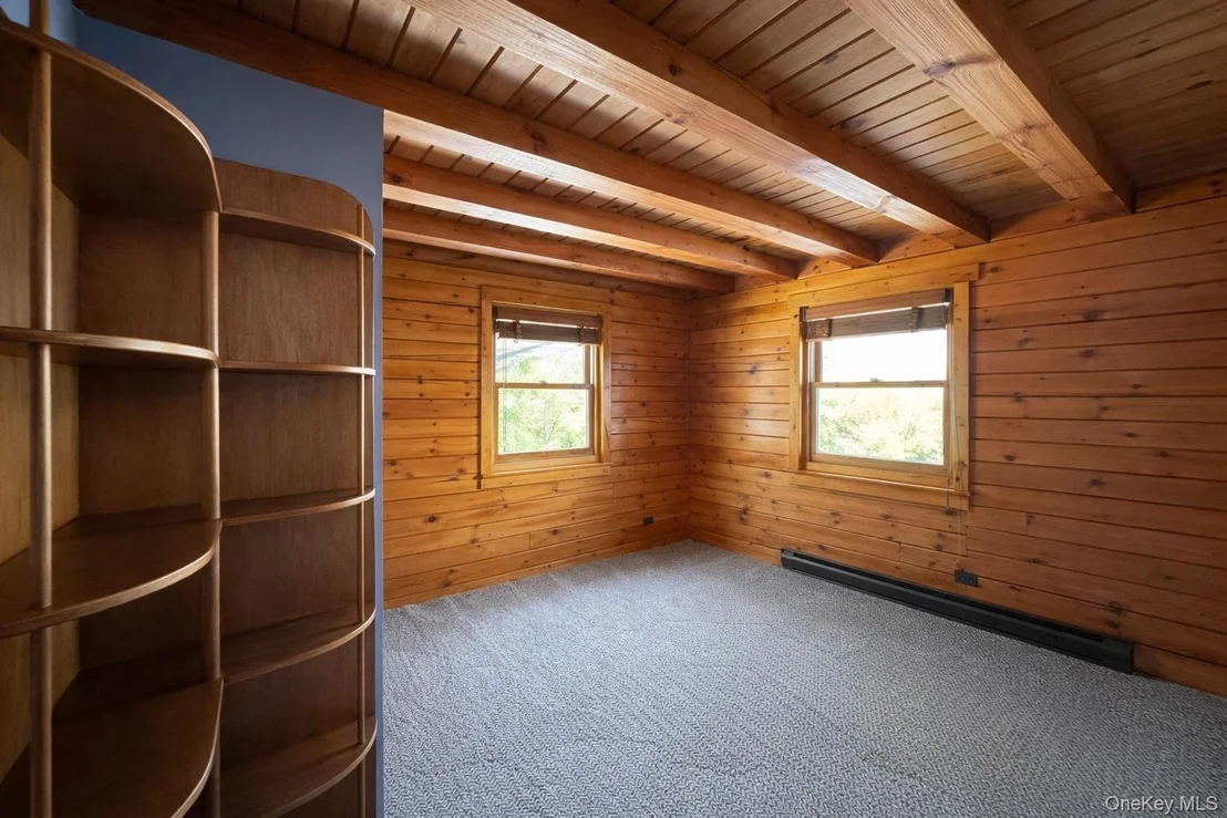 Photo of 380 Easy Street
