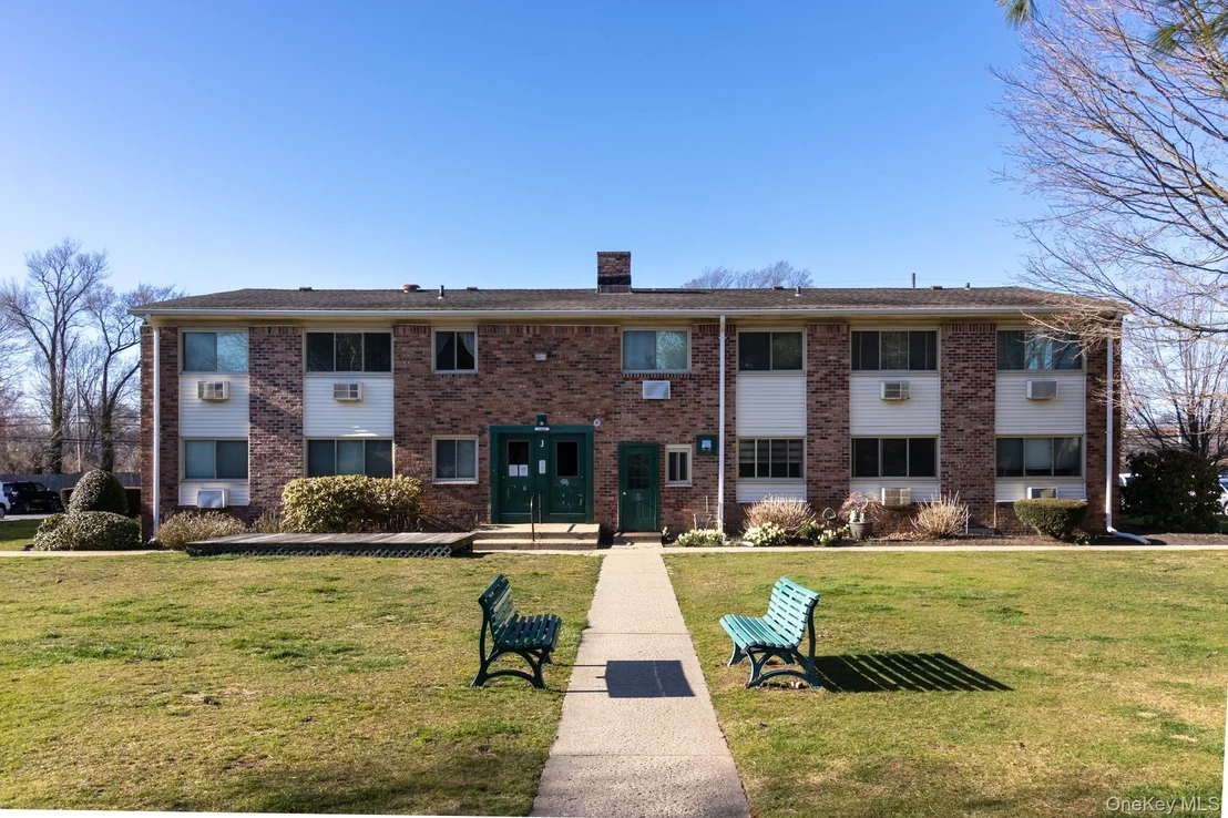 Photo of Unit 36A at 2449 Union Boulevard