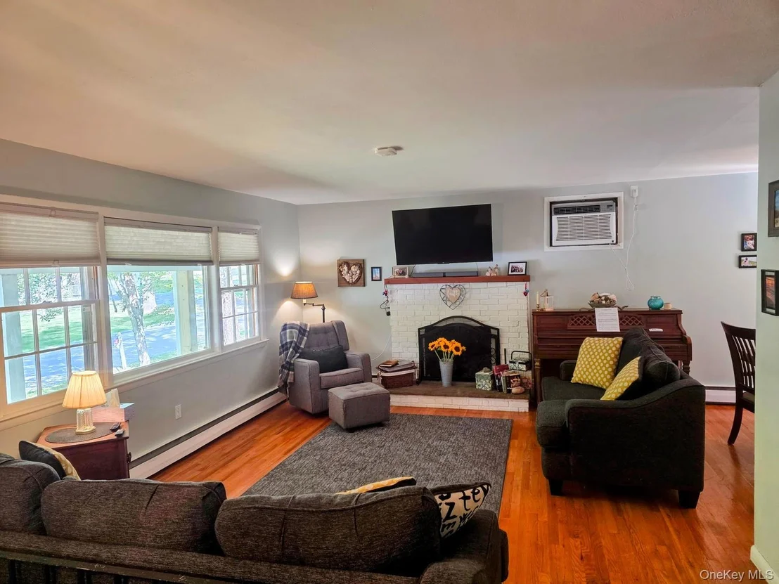 Photo of 28 Robert Drive