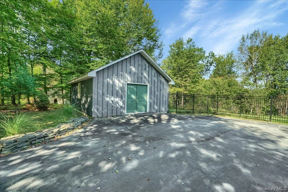 Photo of 20 Overlook Drive