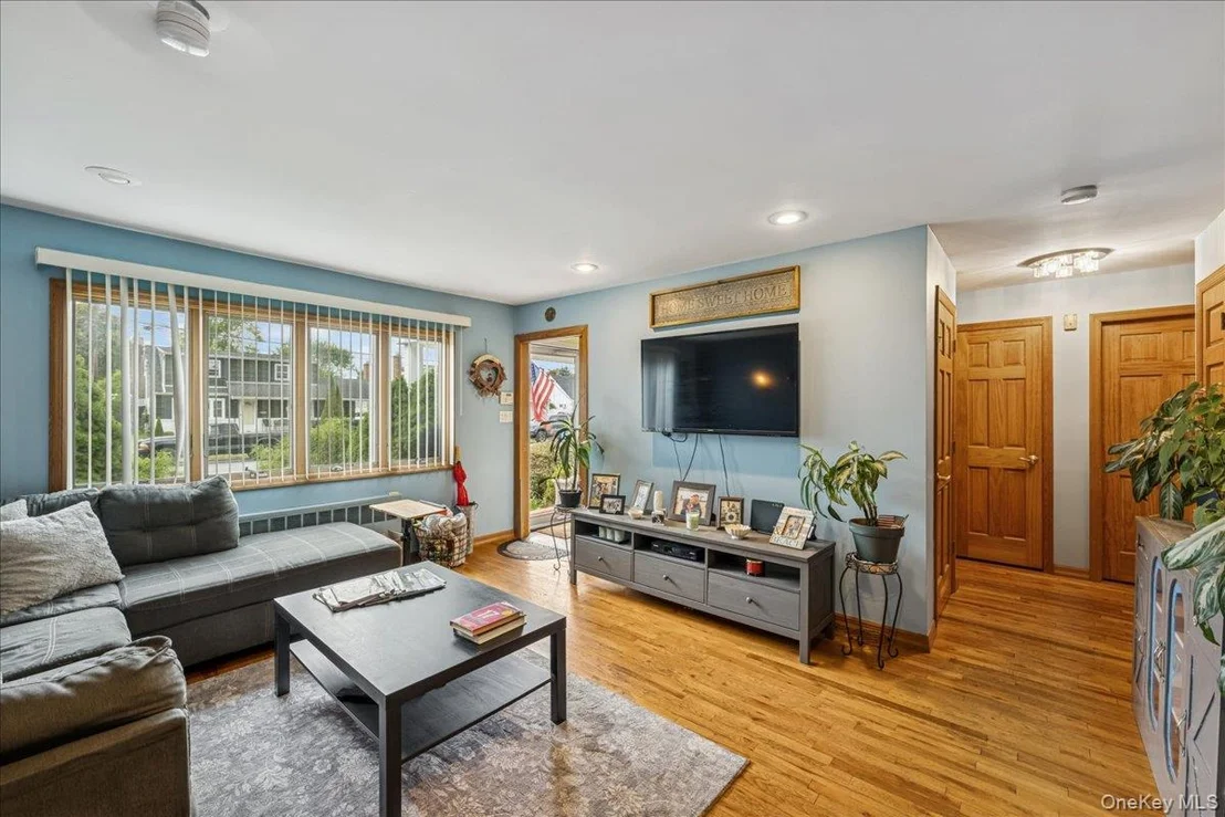 Photo of 27 Mell Drive