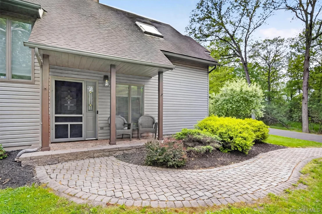 Photo of 233 Hill Road