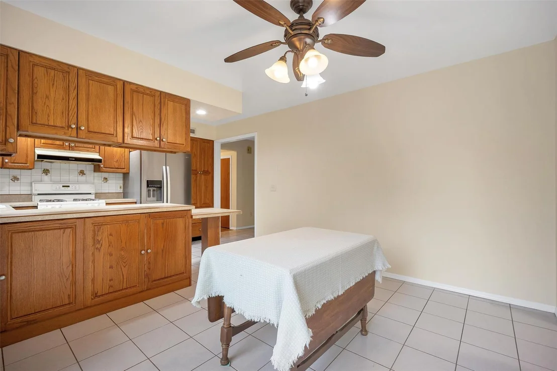Photo of 7 Mailler Avenue