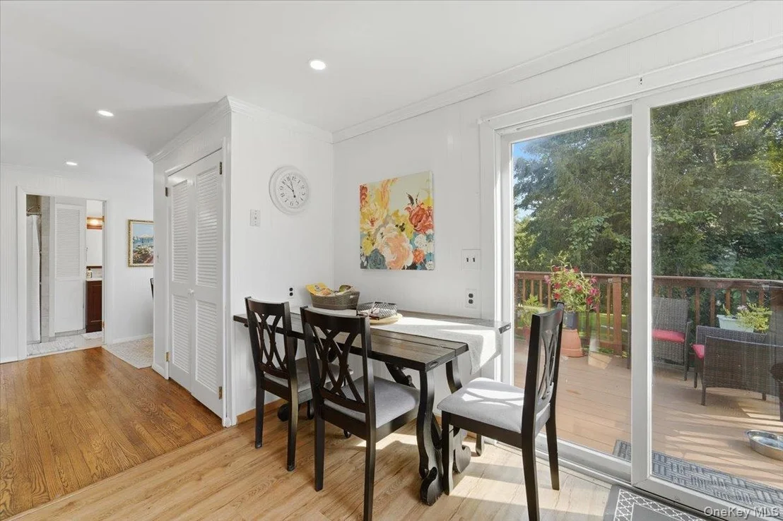 Photo of 9 Lawrence Drive