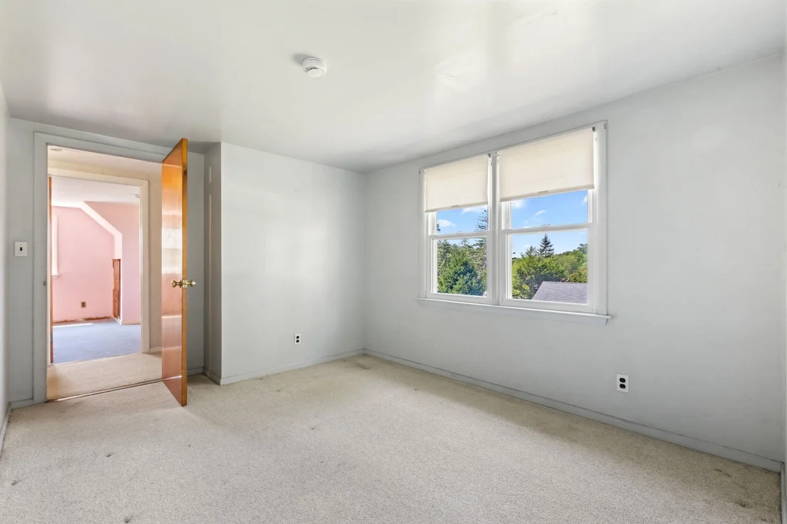 Photo of 98 Westlake Drive
