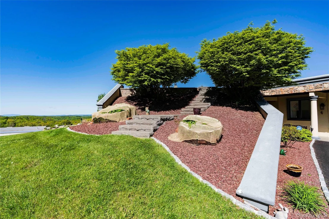 Photo of 115 N Smith Road