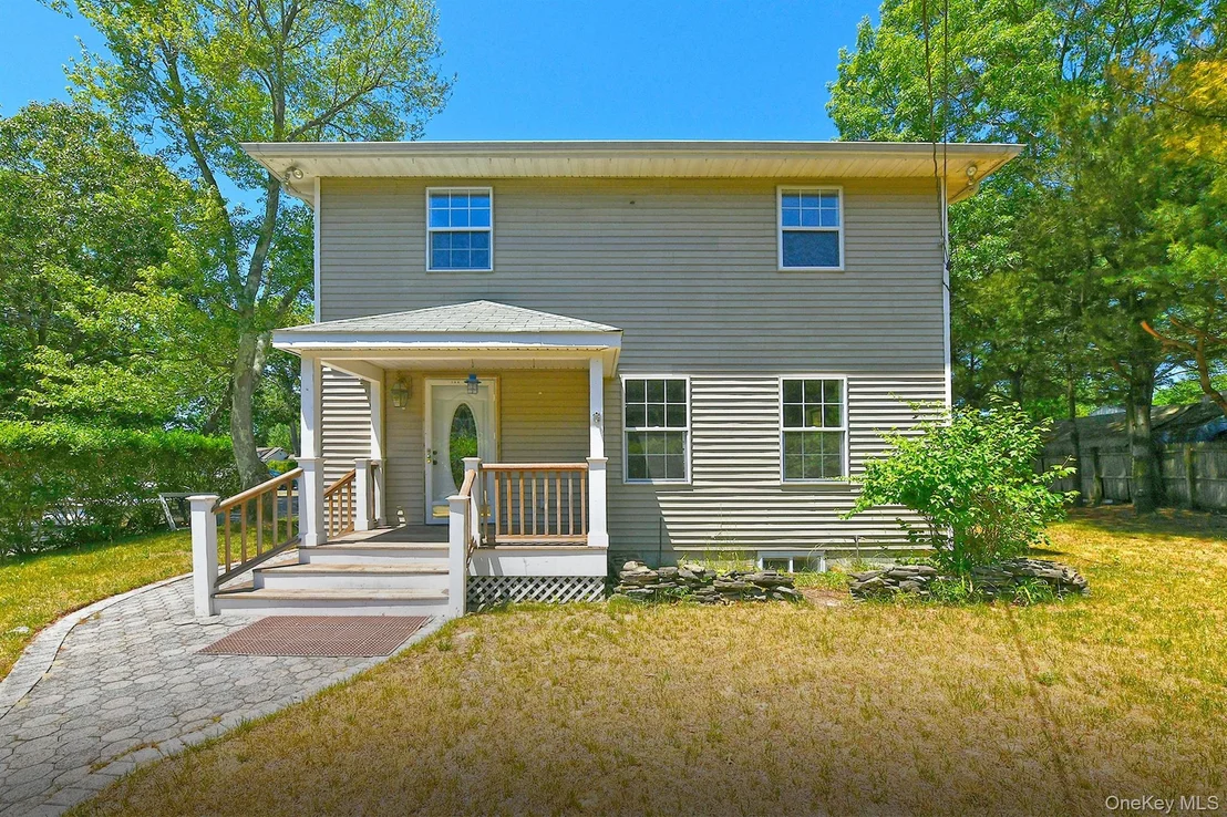 Photo of 208 Lake Drive