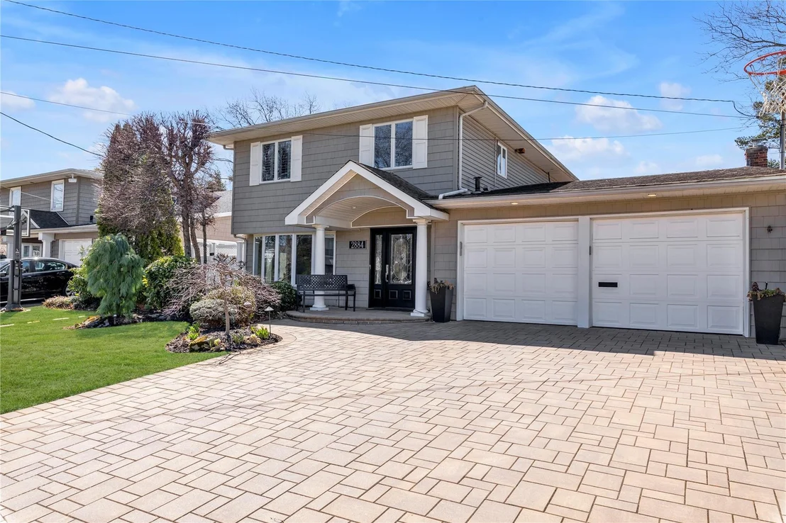 Photo of 2884 Joyce Lane