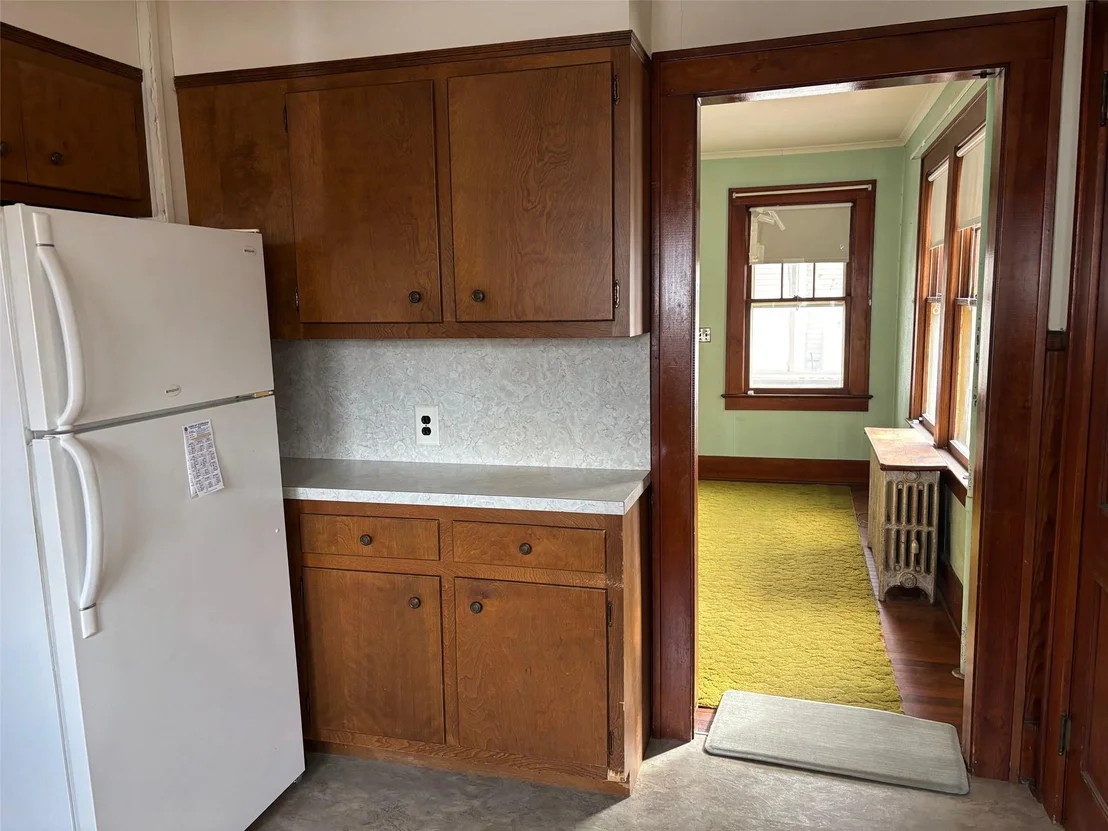Photo of 265 Howell Avenue