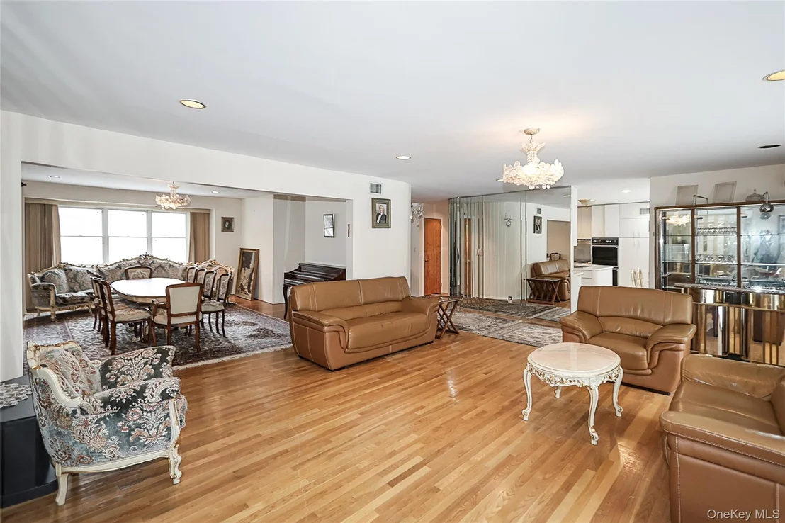 Photo of 28 Polo Road