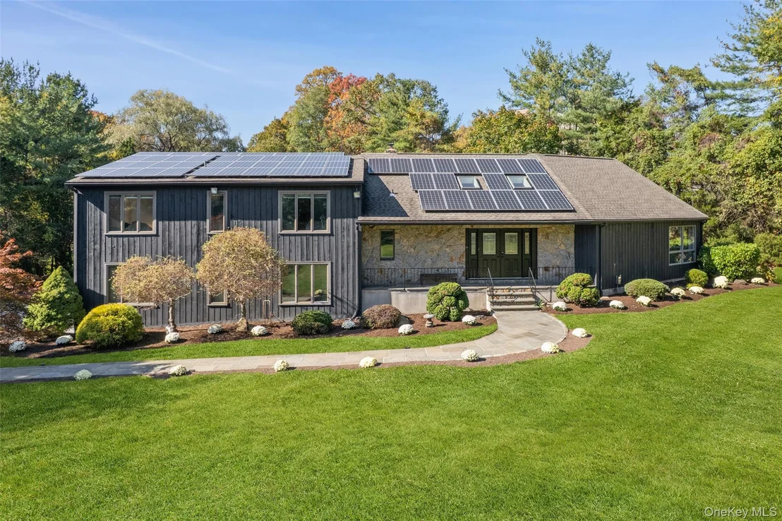 Photo of 40 Brae Burn Drive