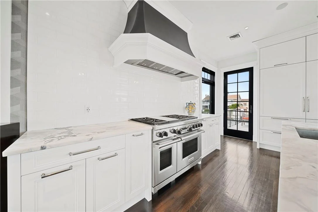 Photo of 2911 Harbor Road