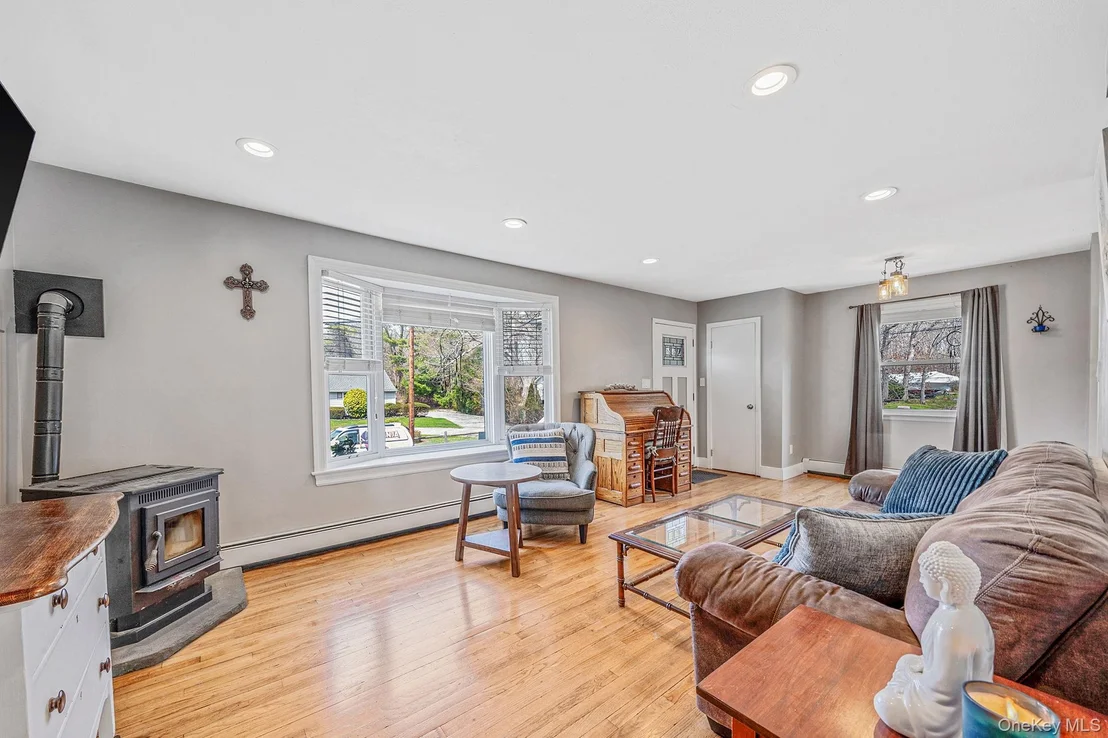 Photo of 30 Erving Avenue
