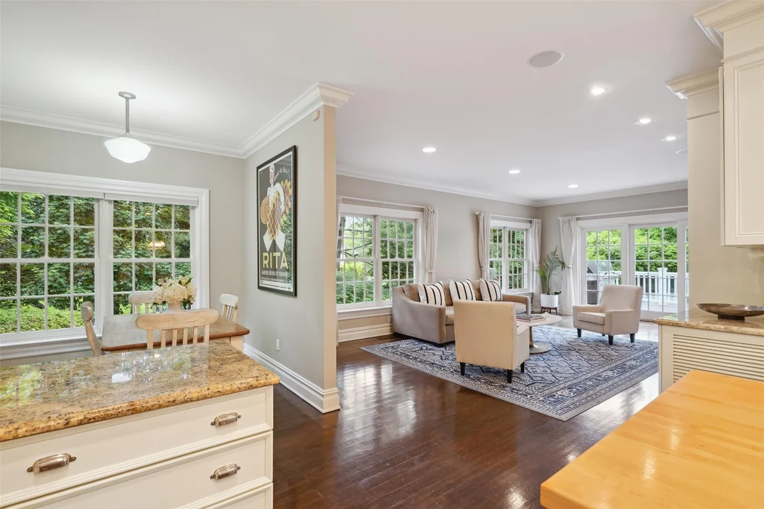 Photo of 45 Forest Avenue