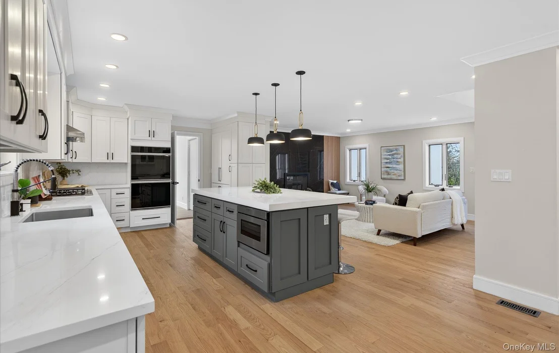 Photo of 369 Vanderbilt Parkway
