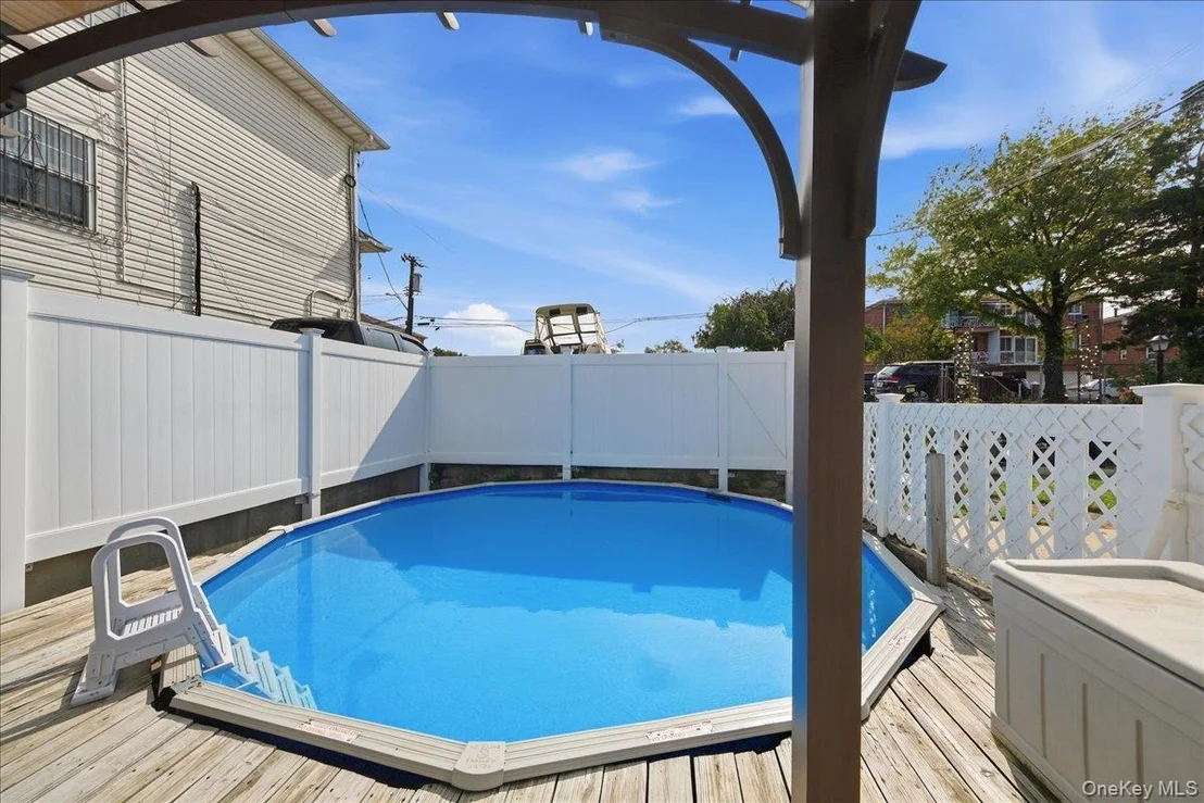 Photo of 672 Drew Street