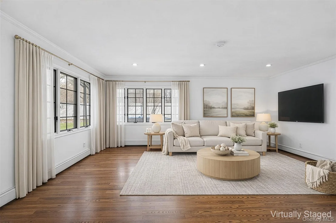 Photo of 116 Red Maple Drive N