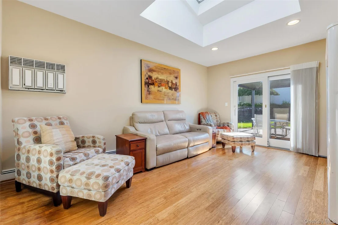 Photo of 22 Dover Hill Drive