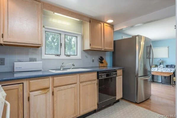Photo of 8 Murray Avenue