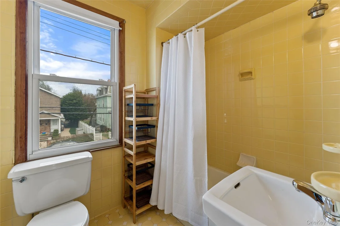 Photo of 20 Maple Street