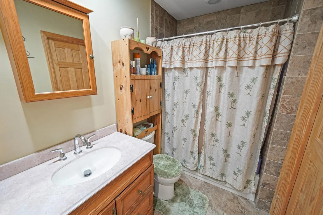 Photo of 48 Henry Avenue