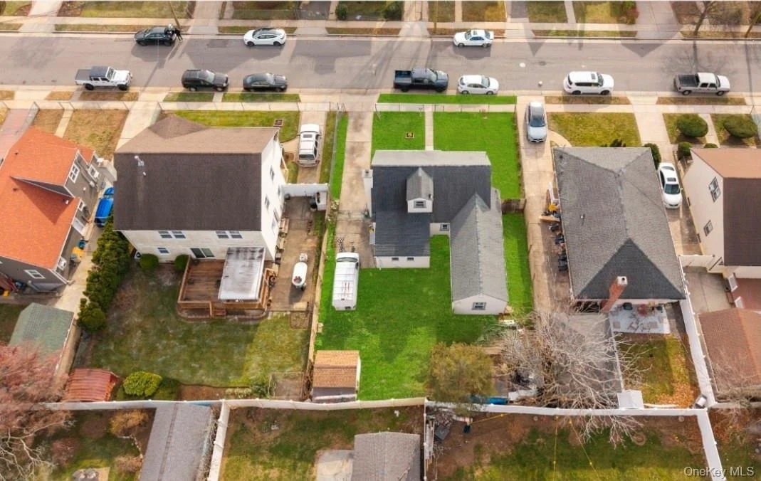 Photo of 225 Windsor Parkway