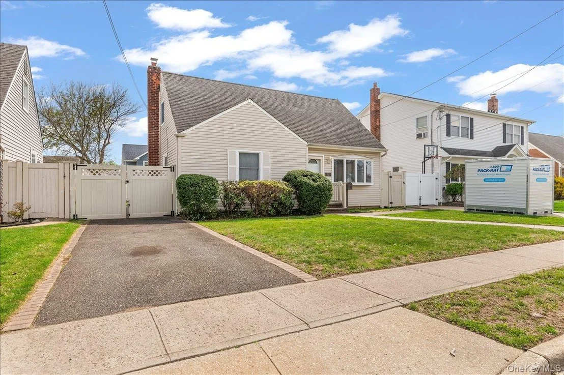 Photo of 51 Audrey Avenue