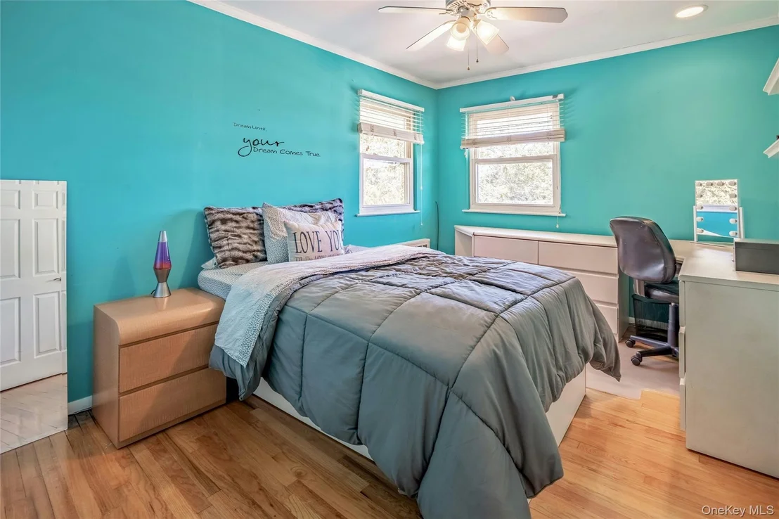 Photo of 37 Winthrop Road