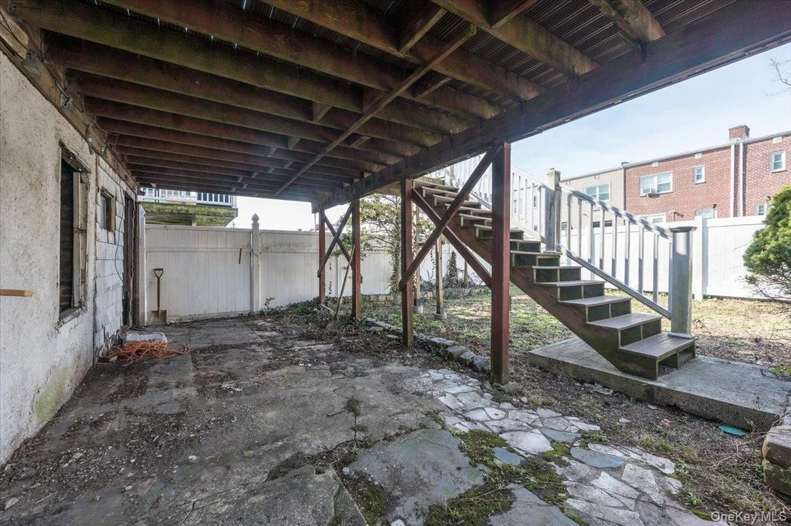 Photo of 249 Quincy Avenue