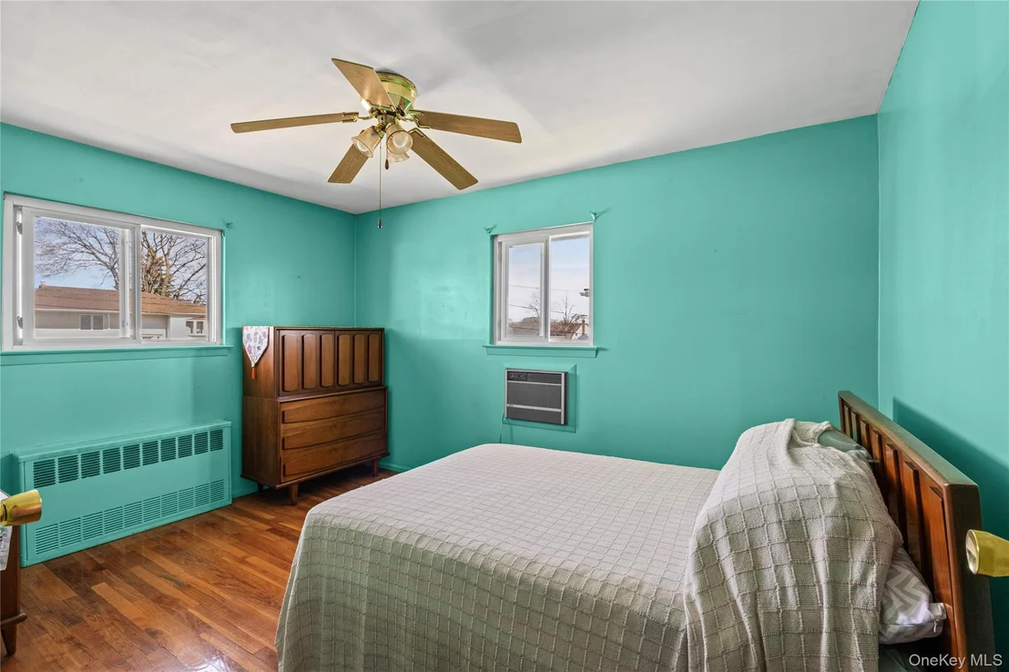 Photo of 37 Evergreen Avenue