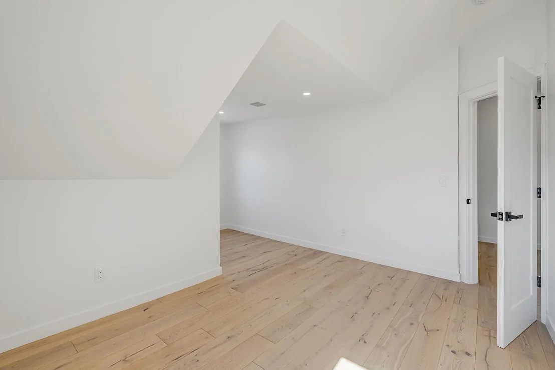 Photo of 448 Avondale Drive