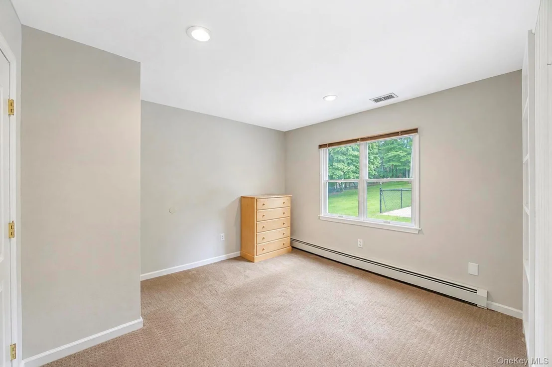 Photo of 98 Echo Avenue