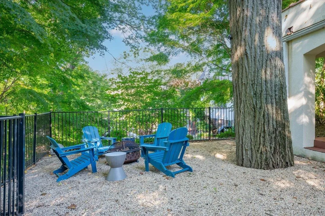 Photo of 115 Cliff Avenue