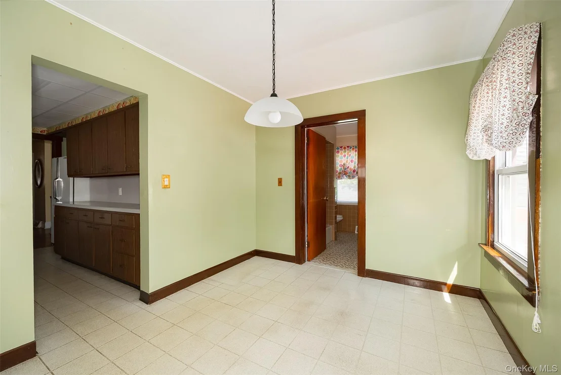Photo of 6 Irving Avenue
