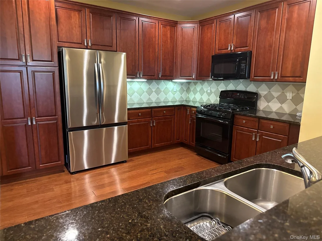 Photo of 246 Regency Drive
