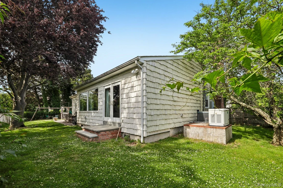 Photo of 1304 Harbor Road