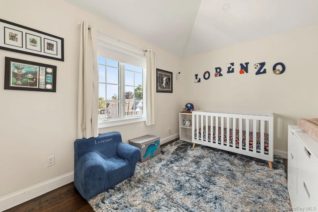 Photo of 80 Central Boulevard