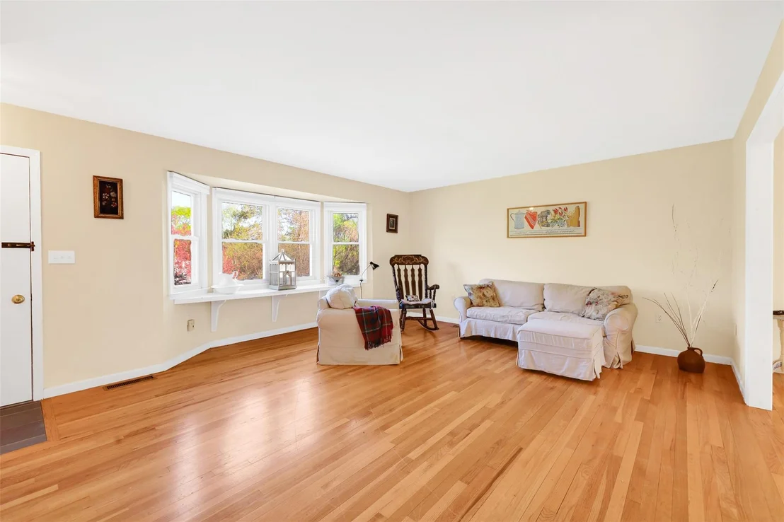 Photo of 15 Spencer Drive