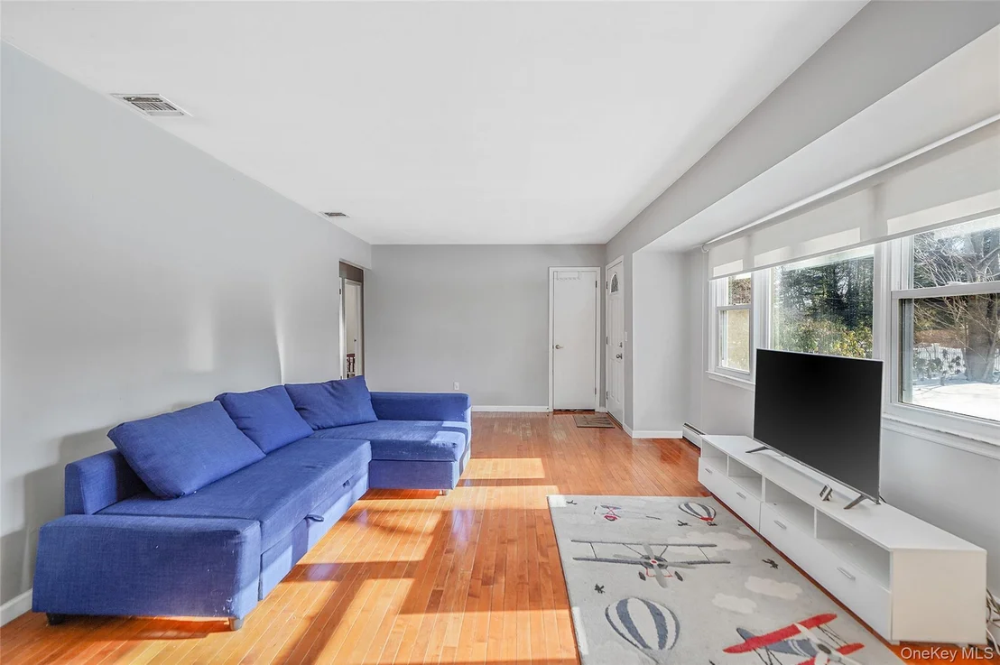 Photo of 97 Echo Avenue
